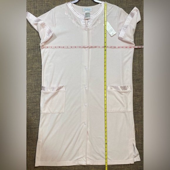 Collette by Miss Elaine Pink Short Sleeve Robe, Sz L, Snap Closure Vintage - Picture 9 of 12